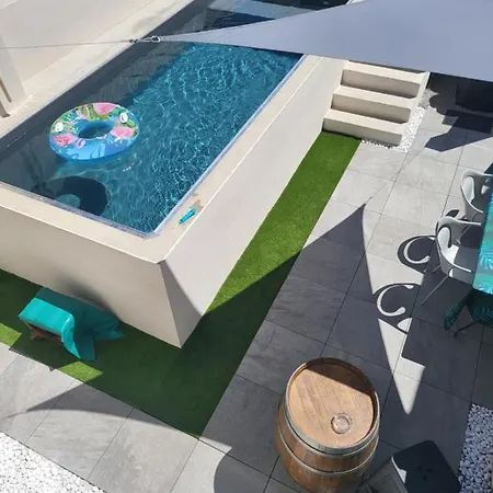 Maison de campagne individuelle piscine et patio Poulan-Pouzols Extérieur photo